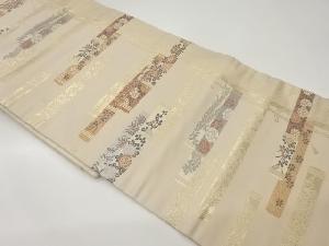 横段に花々模様織出し名古屋帯